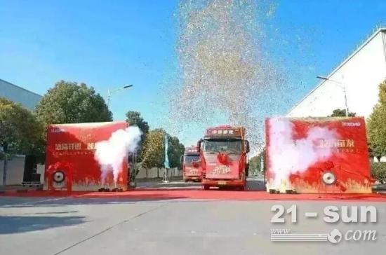 徐工塔式起重机亿元订单批量发车