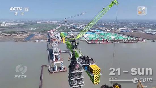 央视<em>焦点访谈</em>重磅聚焦！中联重科吊装神器硬核引领突破