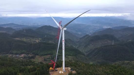 三一SAC24000T作战实录！来看看风电吊装顶流真实表现如何？