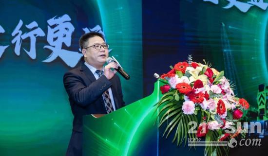 “心更近 行更远”丨2023年中联重科起重机新品推介会（南宁站）暨新车交付仪式圆满成功！