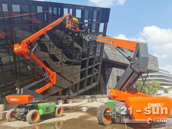 纯电动玻璃吸盘车，最大吸力1500kg！