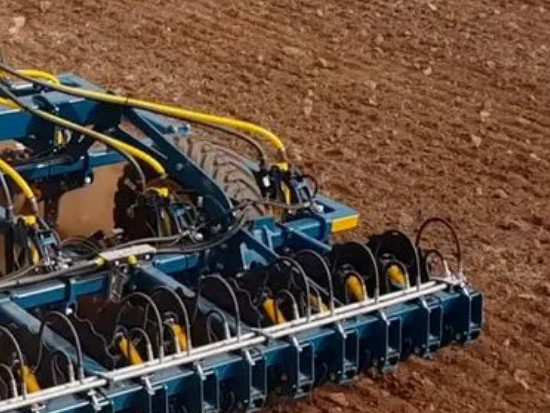 以Strenx<sup style='font-family:Arial'>®</sup>高性能钢，推动农业设备发展