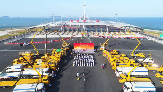 从流浪地球到狮子山下，徐工和<em>香港</em>的两次约会！
