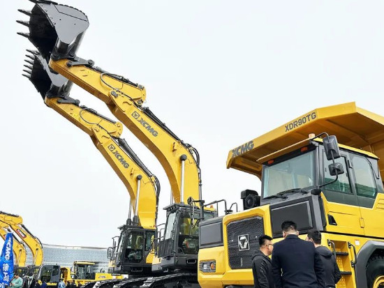 出奇制胜！徐工矿山超级装备亮相鄂尔多斯煤博展