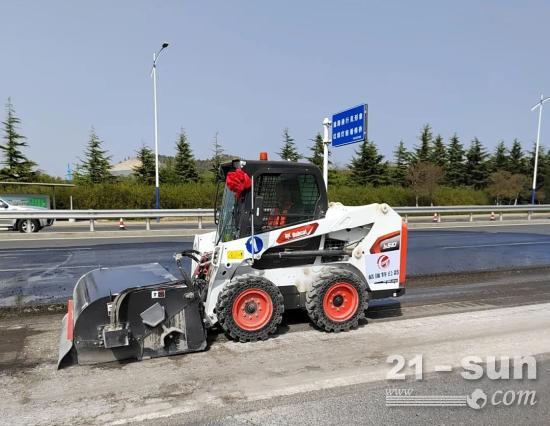 扫出来的财富丨山猫S510滑移装载机施工记