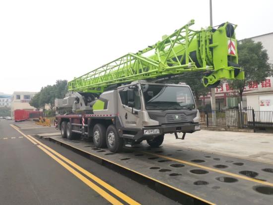 中联重科ZTC500A552吊车，人送外号：包月之王，无需担心吨位不够！