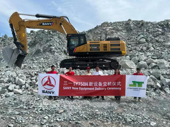 霸道开山 高效定江山 三一马来西亚SY750挖掘机顺利交付