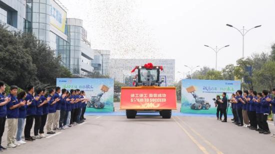 解锁绿色新时代！徐工纯电动装载机再发车！