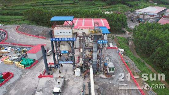 稳定运行超2万小时！南方路机实力派V7干式制砂设备助力广西高速公路建设
