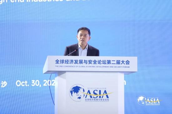 跨国公司如何“跨”越？向文波这么说......