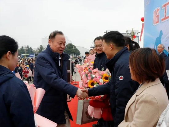 山东临工第八届职工<em>家庭日</em>活动欢乐举行