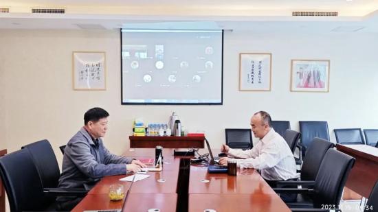 协会召开《挖掘铲运和桩工机械司机国家<em>职业技能</em>等级认定培训教程》编写启动会