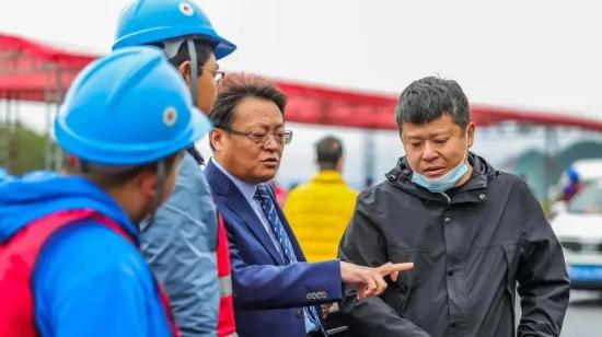 徐工：与行业头部客户深入交流，共探行业发展与赋能新路径