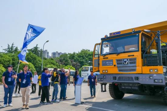 志者同行，共创未来！国际客户相聚徐工汽车