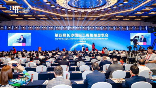 央视网丨新一代工程机械拓宽“高端化、智能化、绿色化”边界