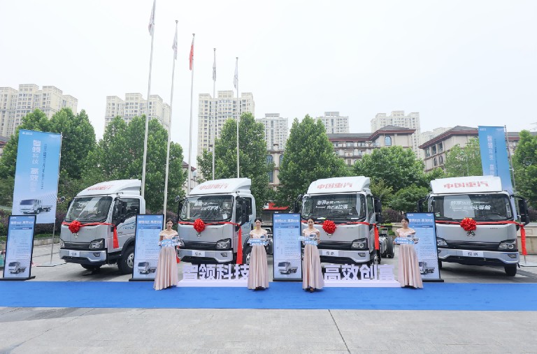 智驭山城 创富领航！2025款悍将携硬核科技闪耀重庆，开启西部城配新纪元！