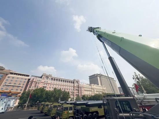 匠心定制！揭秘助力九三阅兵<em>直播</em>的中联重科装备