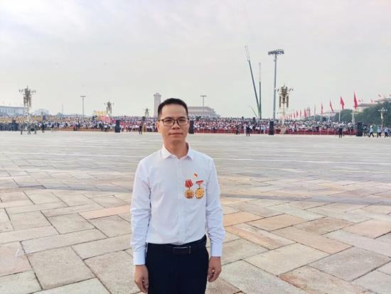 “无比骄傲与自豪！”<em>中联重科</em>职工谭星峰现场观礼九三阅兵