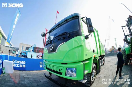 闪耀京城！徐工400度纯电动自卸车登陆BICES 2025