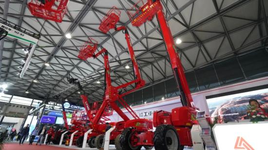 临工重机多款产品闪耀APEX Asia 2025，彰显中国智造硬实力