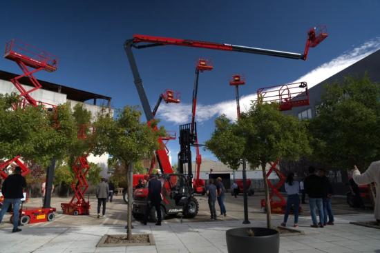 临工重机 | “探索LGMG”主题产品路演活动在西班牙成功举办