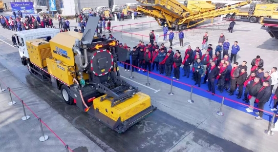 智慧全场景 聚力全心+｜徐工新品亮相！百台启航！