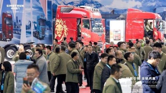 重卡中的战斗机——中国重汽豪沃新一代KS牵引车，颠覆性价值升级