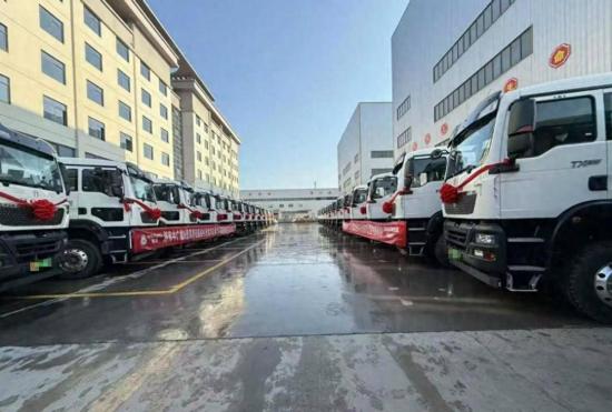 骐骥驰骋 豪沃纵横丨2026开门红！30台豪沃TX新能源搅拌车圆满交付