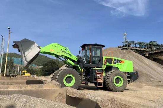 销量从千台跃升至三万台，需要多久？电动装载机，三年！