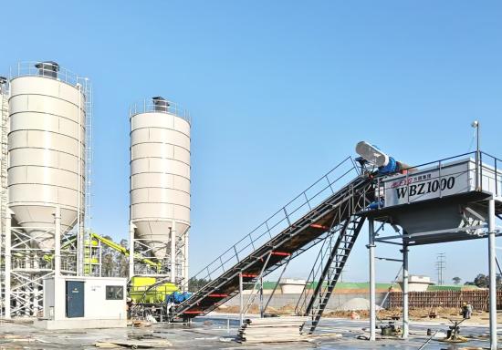 方圆WBZ1000-D型稳定土拌和站助力合湛高速铁路项目建设
