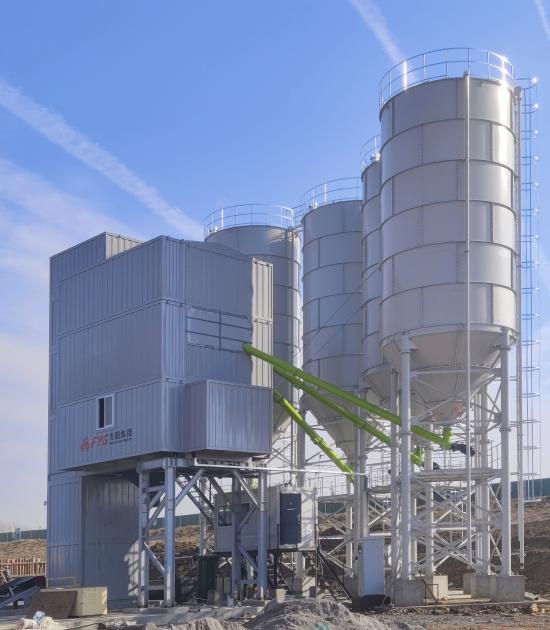 方圆HZS240D型搅拌站硬核助力 孝感港朱湖港区码头建设提速