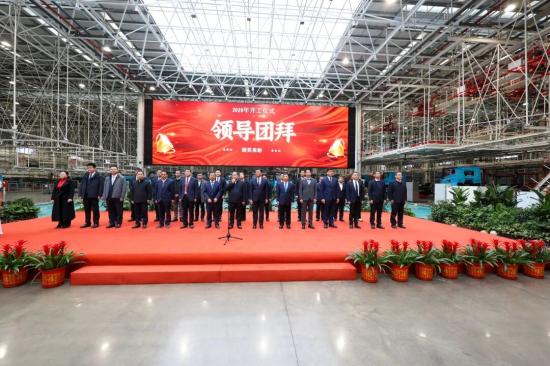 <em>三一</em>重卡开工大吉！表彰领航，2026全力冲刺新目标