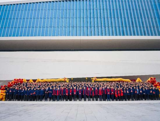 万马奔腾、奋竞四海！中联重科2026年开门红85亿元设备发往全球