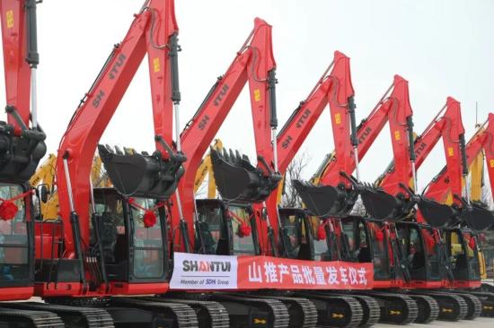 赤诚守护绿水青山！山推批量装备交付某自然保护区