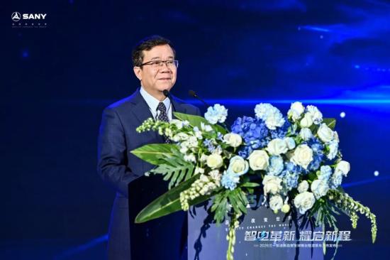智电革新 耀启新程 | 全球首台智混泵车震撼发布 三一开启泵车电动化元年