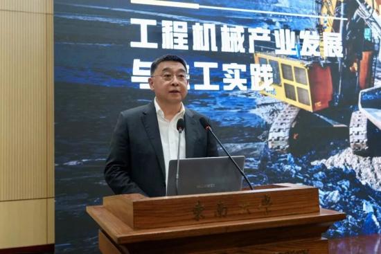 江苏启动“企业进高校”大课堂活动，杨东升应邀首站开讲！