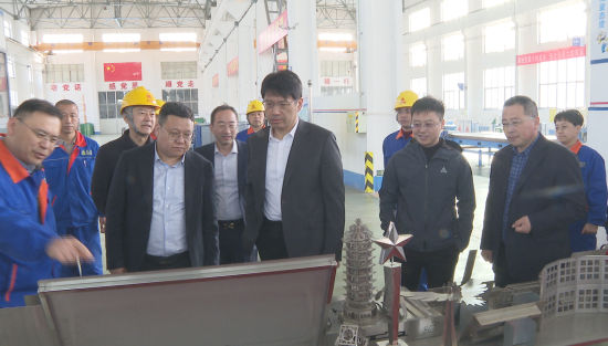 珠海仕高玛机械设备有限公司总经理程娟珠一行来宾方圆集团   共话行业发展新机遇