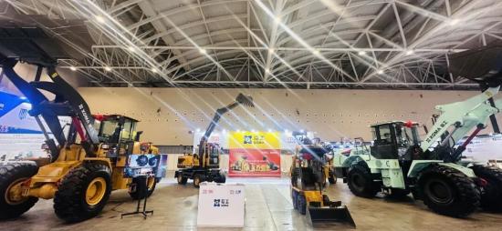 聚焦2026佛山陶展｜廈工攜定制化設備登場，廣受客商青睞