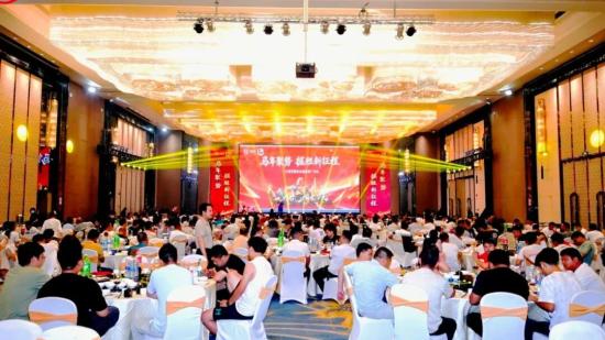 太重挖掘机全国订货会再掀高潮