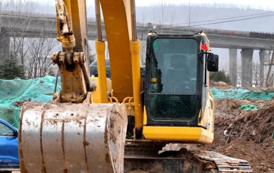 百年匠心铸主力，全能表现赢信赖——小松PC225LC-11M1详解