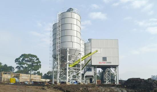 方圆搅拌站赋能赤壁基建