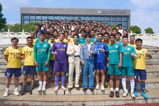 国庆特别节目徐工版《立潮头》，全网热度持续攀升