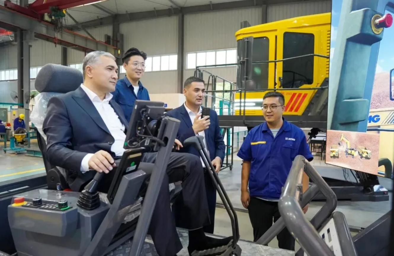 跨山越海  育见未来丨徐工海外留学生联合培养项目（乌兹别克斯坦）开班