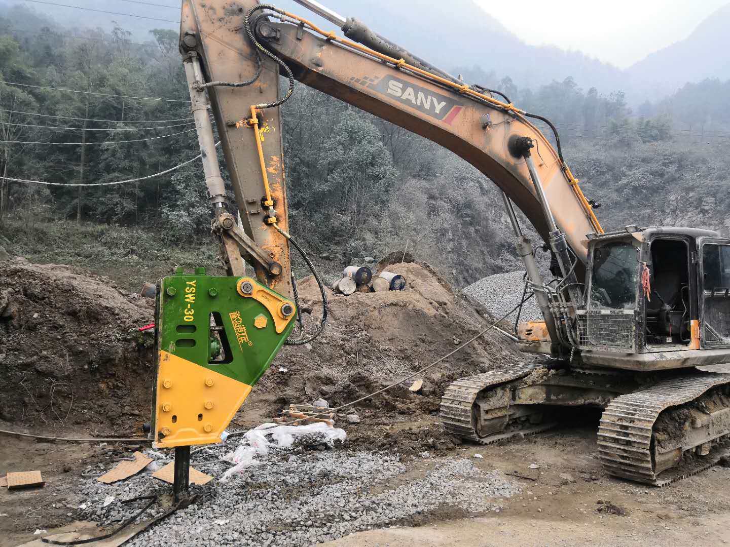 连港工兵破碎锤YSW-30型号钎杆直径155毫米
